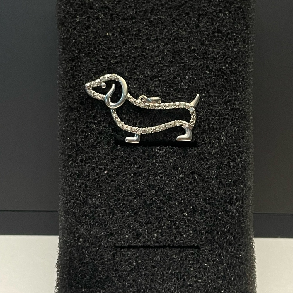 10k WG dog pendant w stones